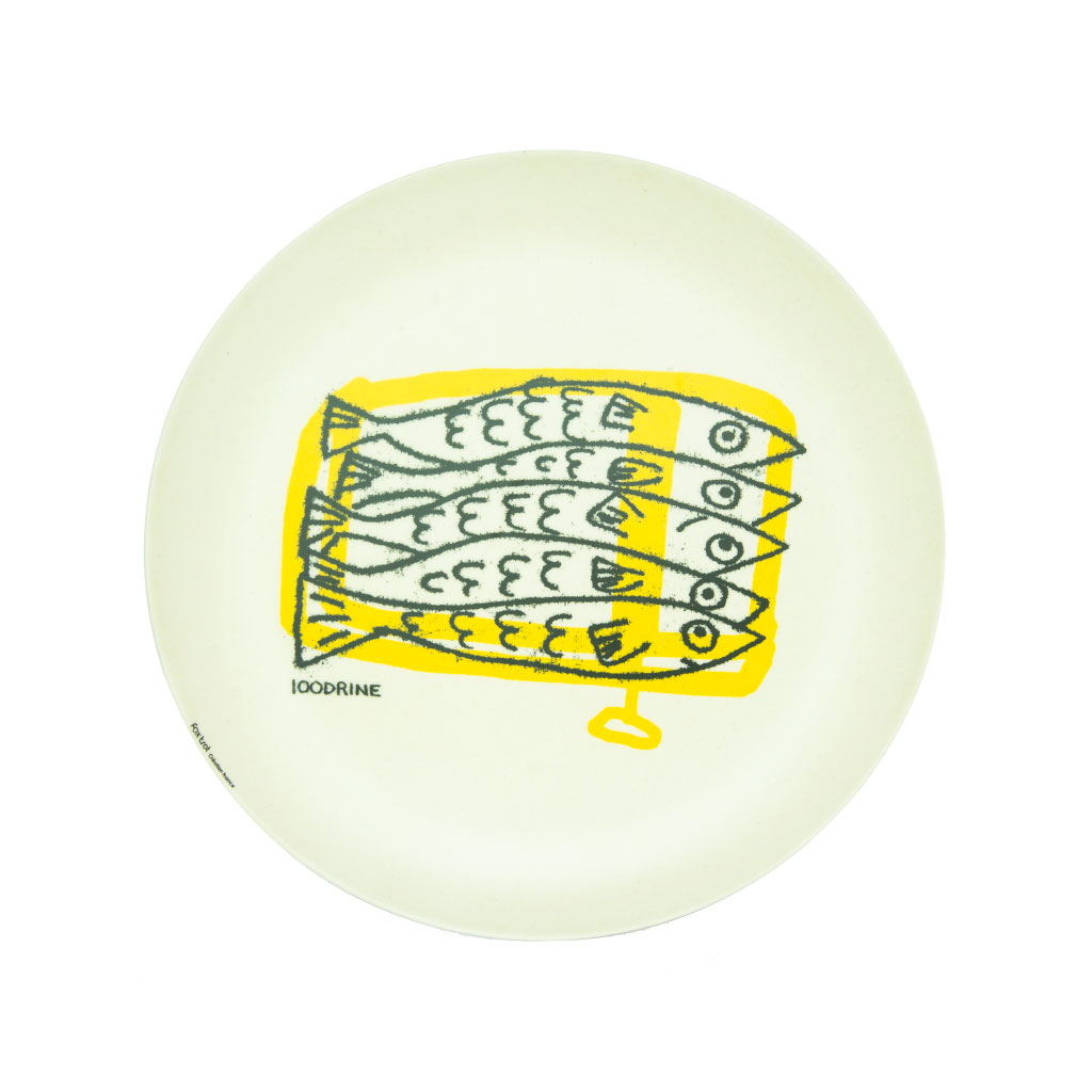 Plato blanco redondo con estampado de peces