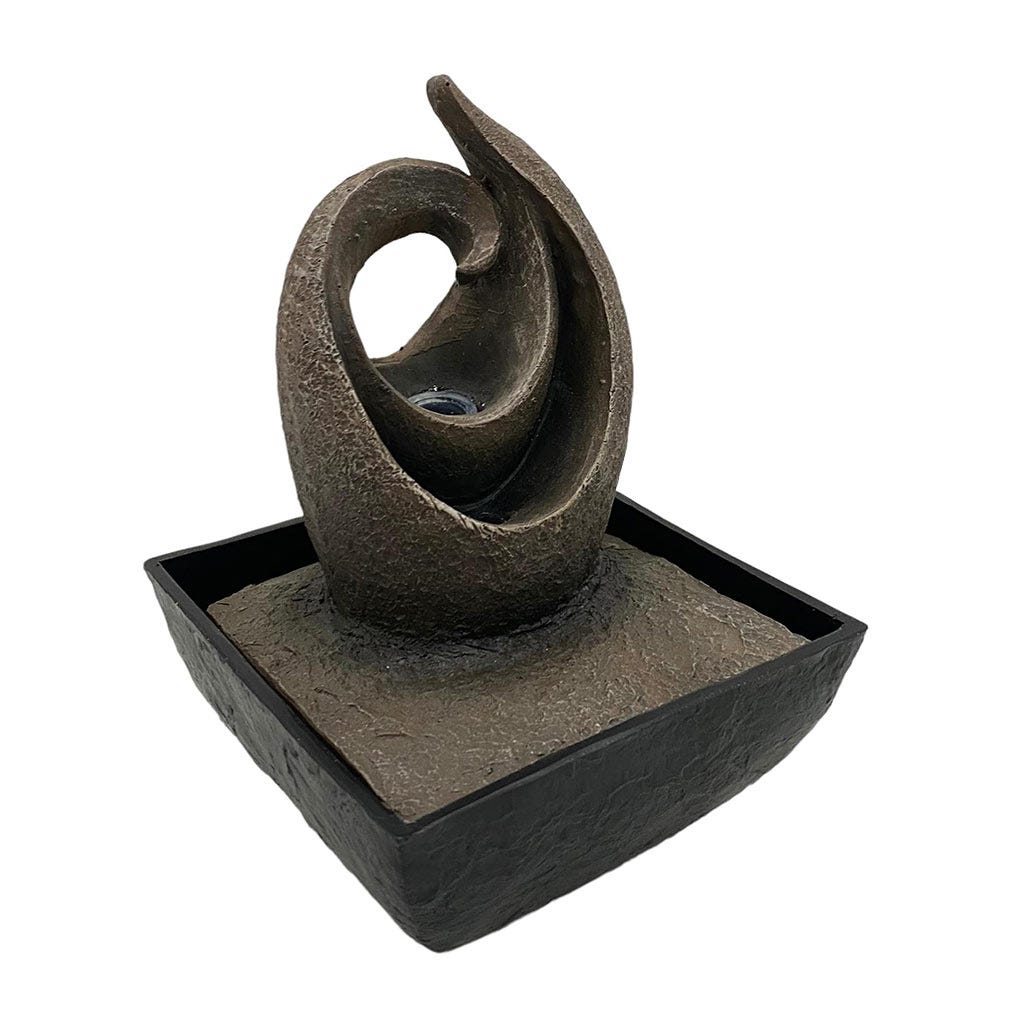 Fuente Marrón Con Luz 13X13X18Cm